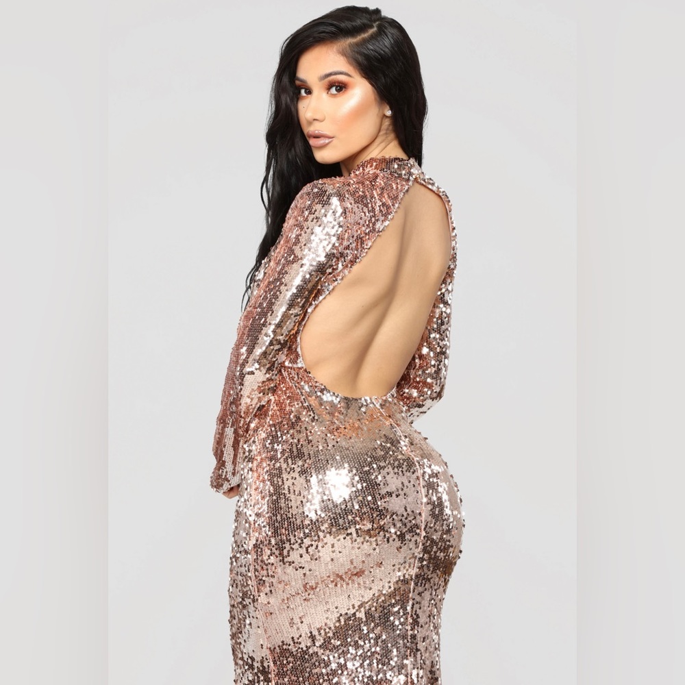 Practically Famous Sequin Dress - Rose Gold